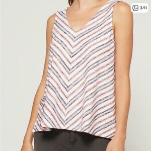 GAP Swing V-Neck Sleeveless Top